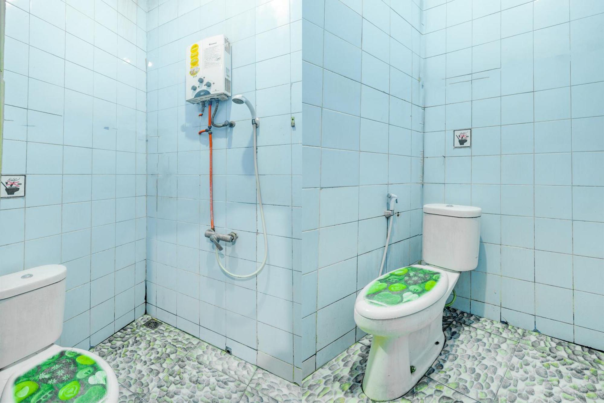 Oyo 93132 Modom Homestay Near Rs Islam Jakarta Pondok Kopi Ngoại thất bức ảnh